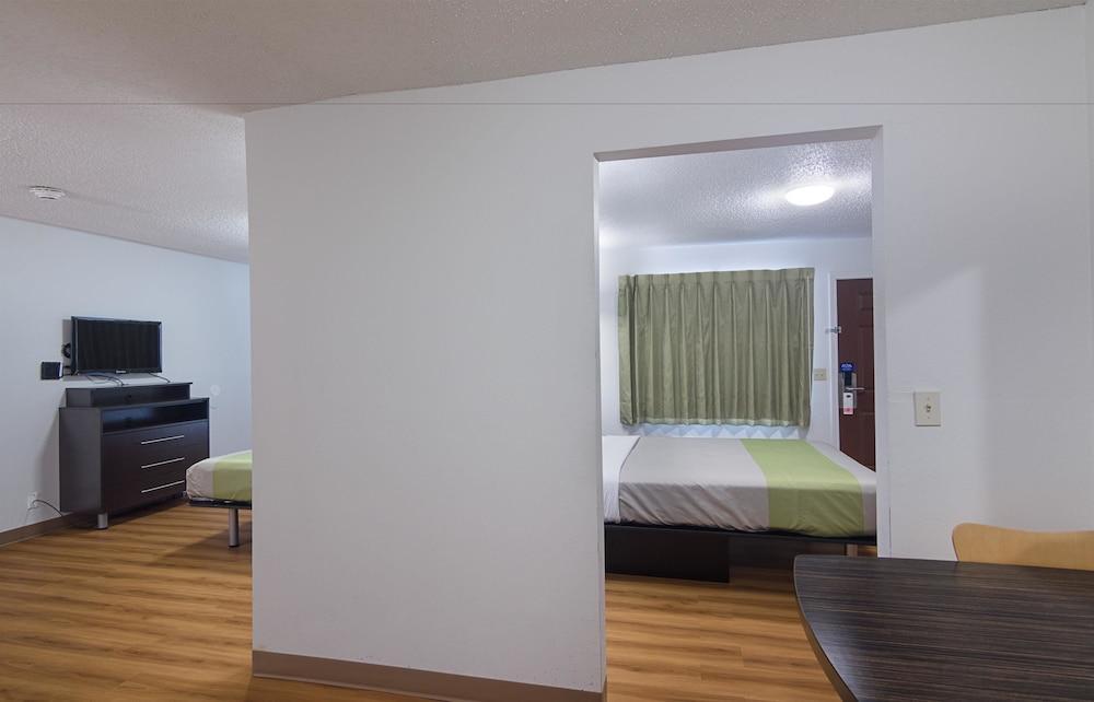 Studio Inn Extended Stay Oklahoma City Airport By Oyo Exteriör bild