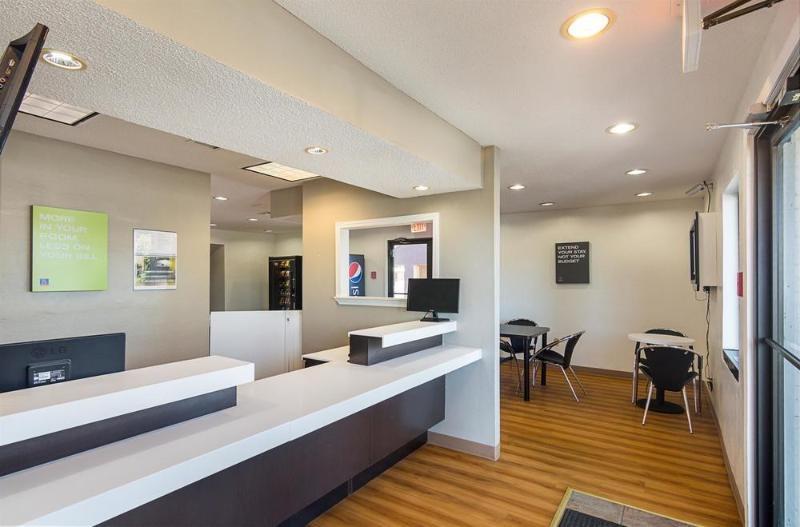 Studio Inn Extended Stay Oklahoma City Airport By Oyo Exteriör bild