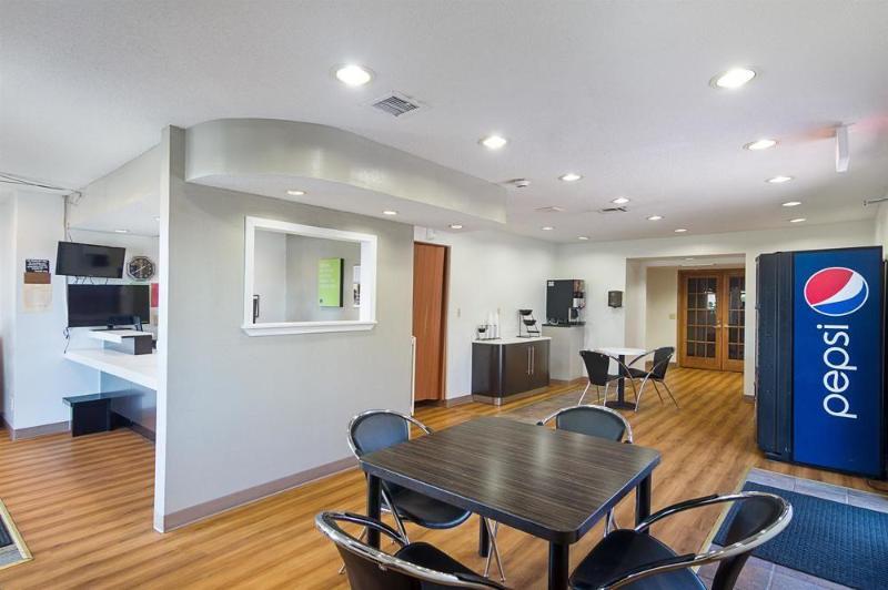 Studio Inn Extended Stay Oklahoma City Airport By Oyo Exteriör bild